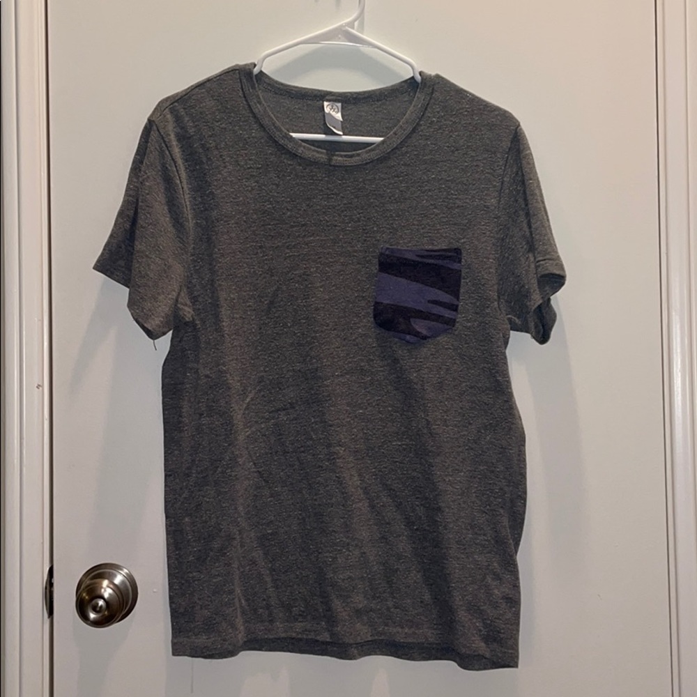 Men’s t-shirt